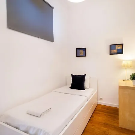 Rato By Central Hill Apartments-2
